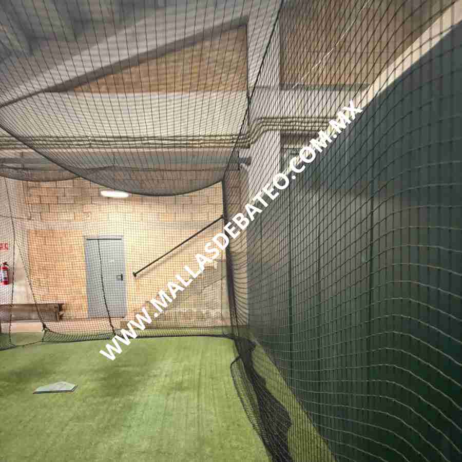 Detalle de proyecto terminado con malla instalada